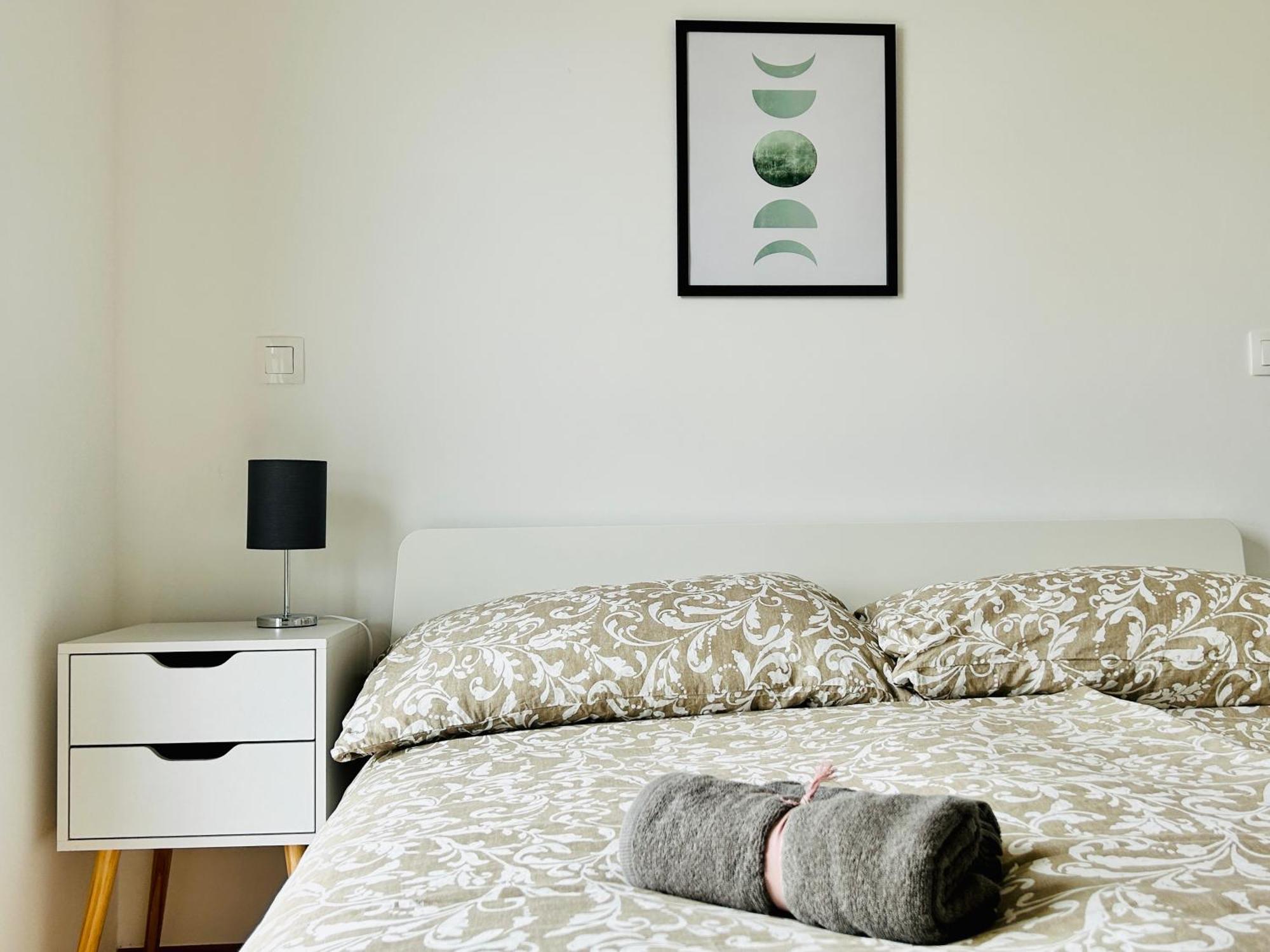 Modern Apartment With Balcony & Free Parking - Nearby Metro فيينا المظهر الخارجي الصورة